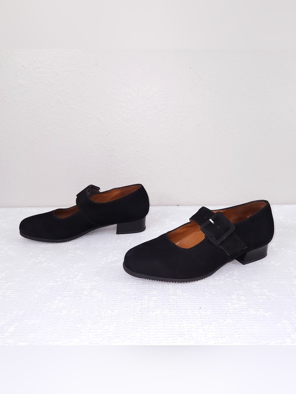 BeautiFeel Bella Mary Janes Black Nubuck Low Heel Pumps
